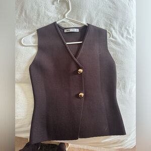 Zara Dark Brown Sleeveless Knit Vest with Gold Buttons